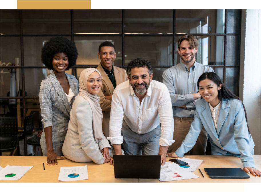 Équipe multiculturelle de talents internationaux illustrant le programme Diaspora d’Evotrust