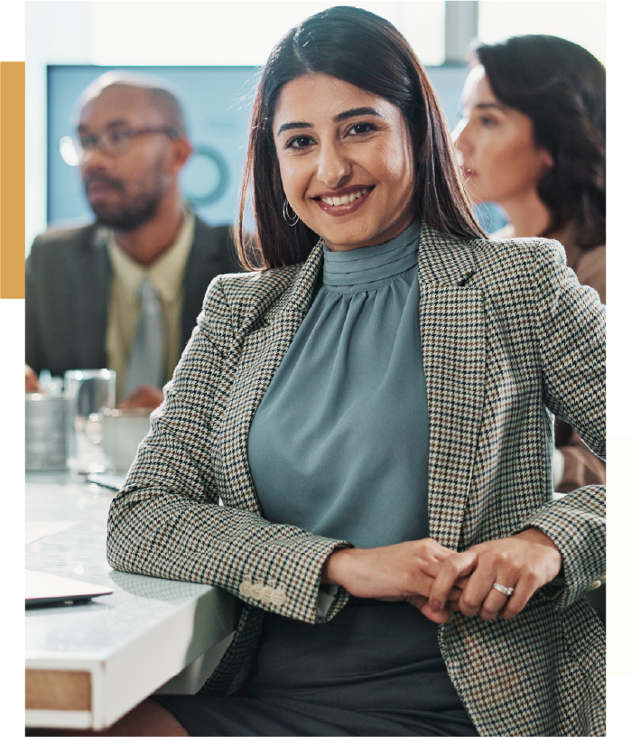 Consultante en recrutement Evotrust lors d’une réunion professionnelle avec des clients